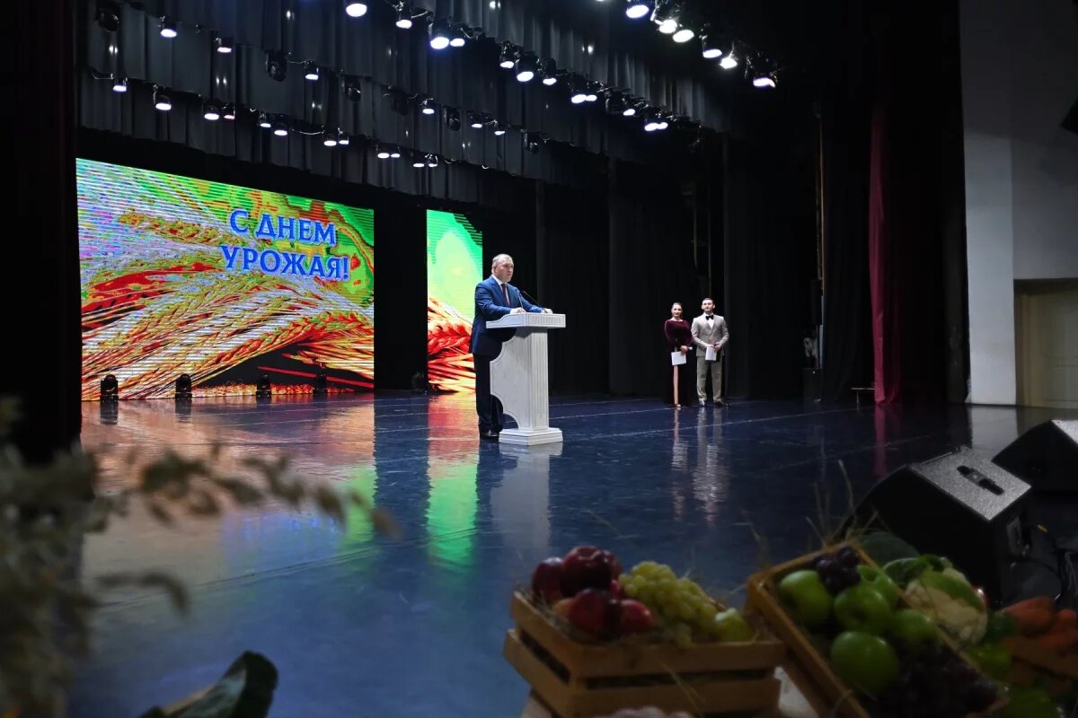    В Адыгее отметили День урожая