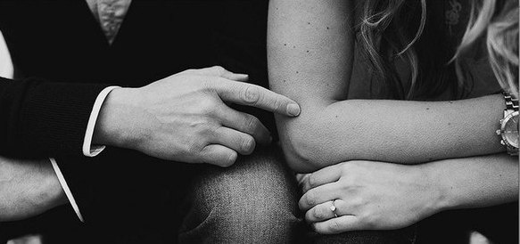 Легкие прикосновения помогают наладить контакт