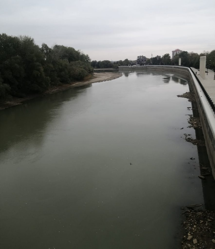    Настолько мелководной Протоку не помнят даже старожилы. Фото "Голоса правды"