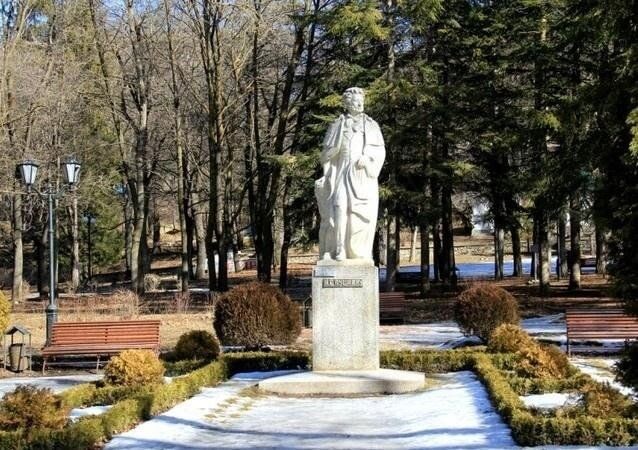 Памятник Пушкину  в Кисловодске. Фото из открытого доступа интернета 