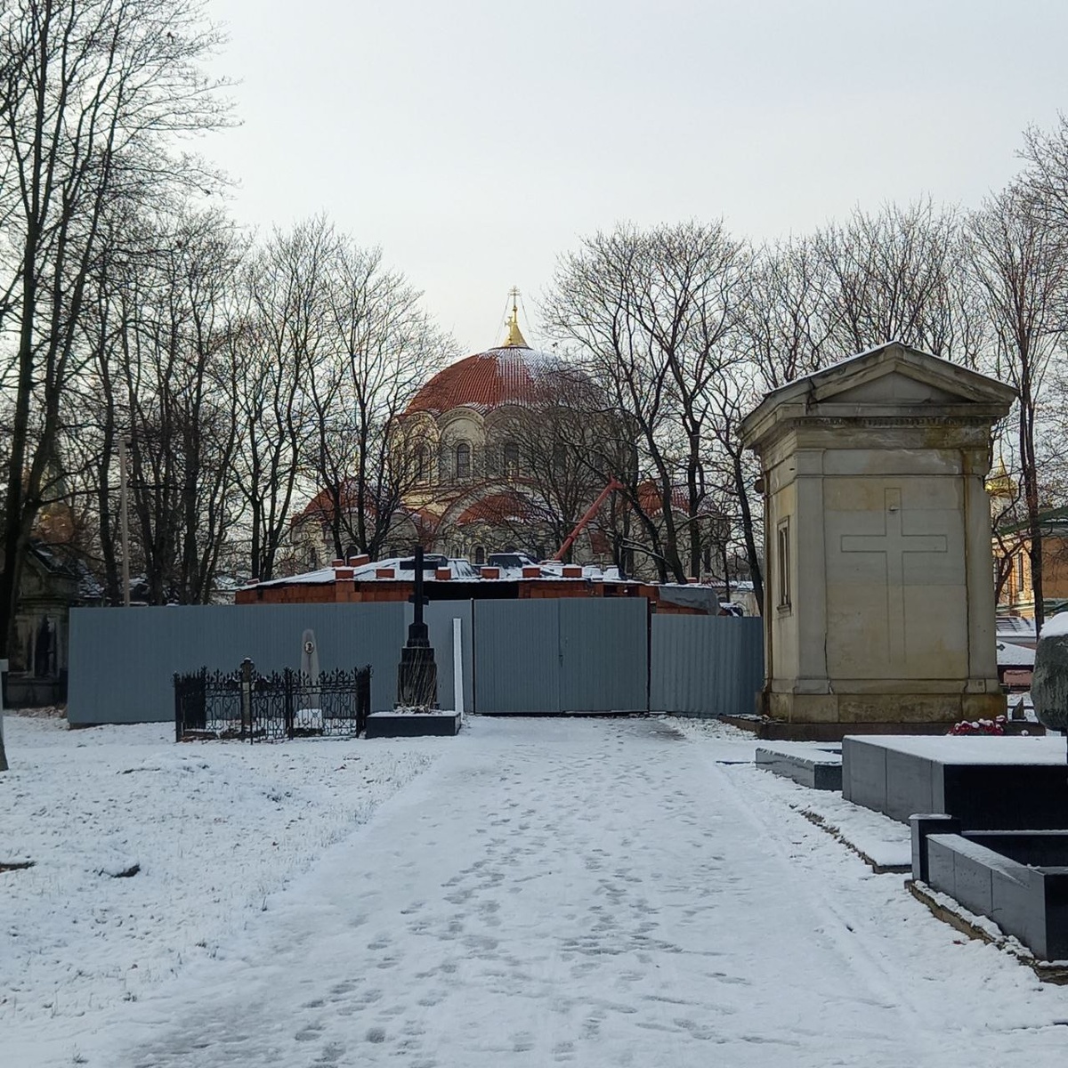 Воскресенский Новодевичий женский монастырь.