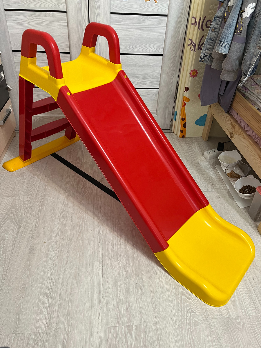 горка игровая пластиковая