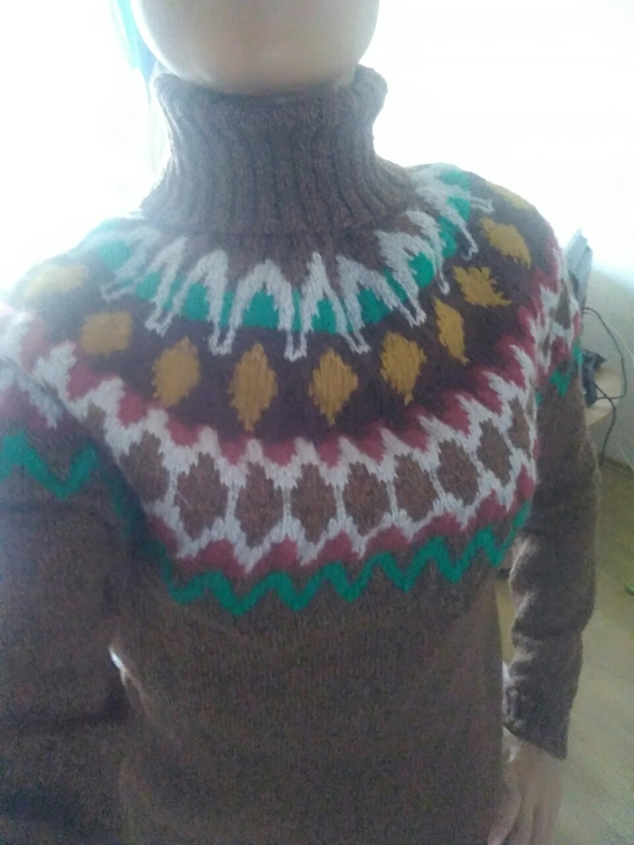 Связано как обычно, без четкого первоначального плана, по наитию)