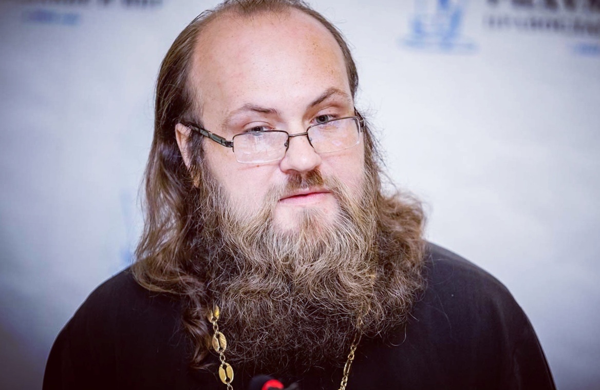 Андрей Ефанов — протоиерей, клирик Кинешемской епархии, благочинный Родниковского округа, настоятель Воскресенского храма (с. Болотново), руководитель информационно-издательского отдела Кинешемской епархии Ивановской митрополии.