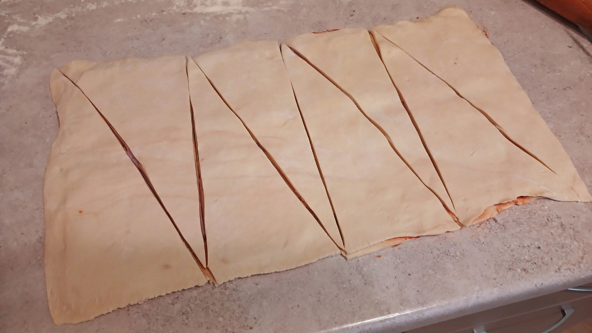 Осталось закрутить круассаны