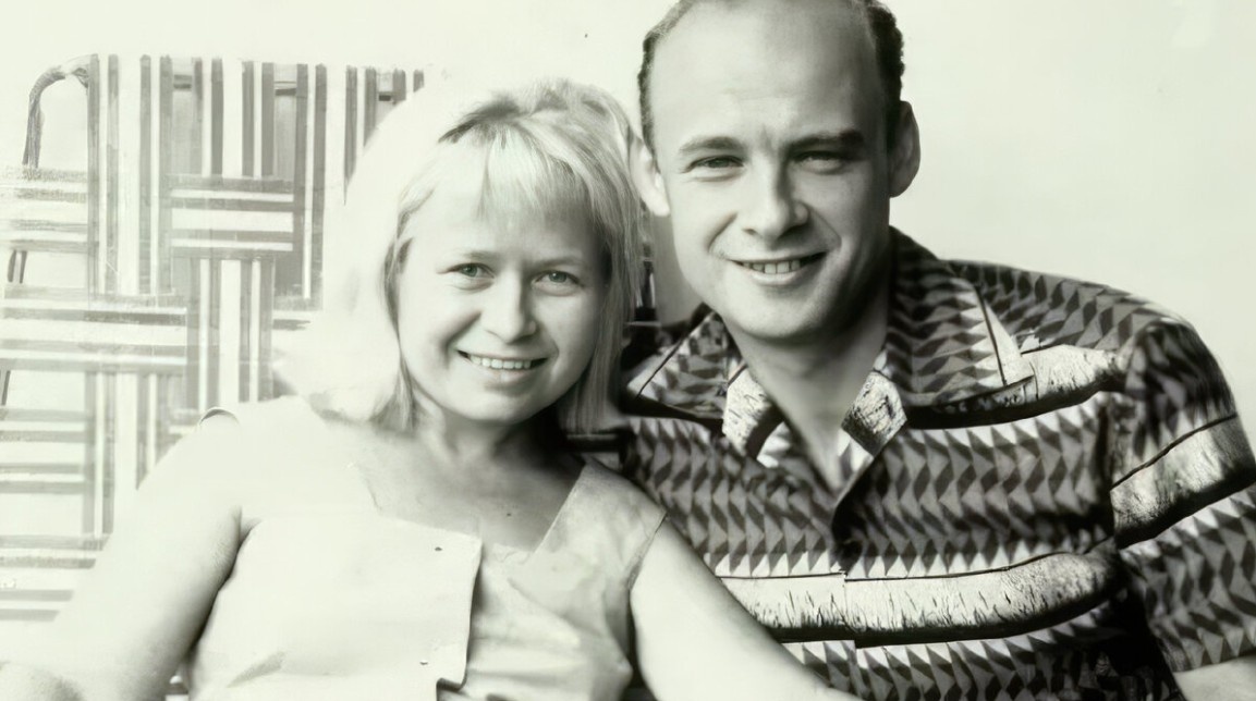 Александра Пахмутова и Николай Добронравов, соцсети