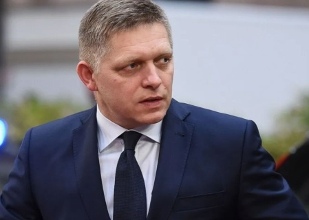    Фицо спрогнозировал остановку или значительное снижение финансирования Украины за счёт США