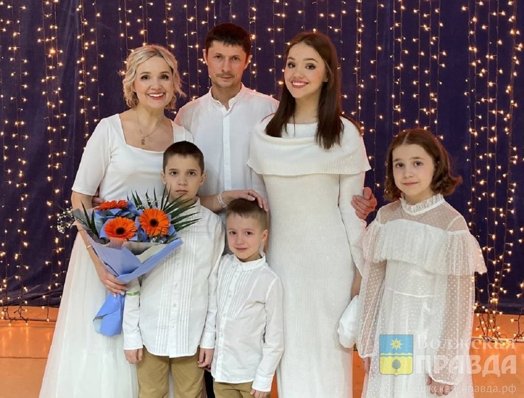 Семья Заруцких - Райс📷    12-летняя волжанка Павла Заруцкая приняла участие в кастинге к детскому экстрим-шоу «Суперниндзя. Дети»
