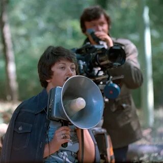 Алла Сурикова на съемках фильма "Будьте моим мужем". Фото из личного архива