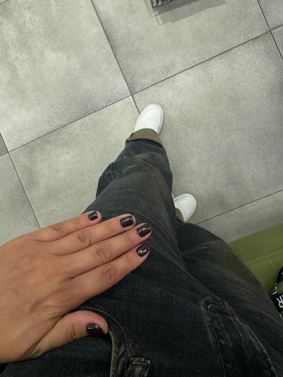 Мой идеальный 😍 маникюр 💅🏻 когда нет острых углов и ногти максимально короткие😉 