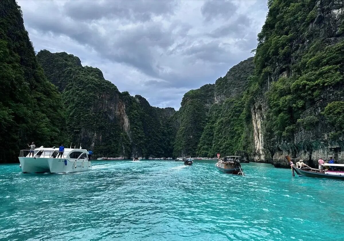     Главная достопримечательность Таиланда – море, очень красивое и очень разное. © "Интерфакс"