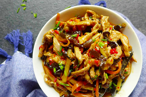 Как приготовить идеальную свинину в чесночном соусе дома?