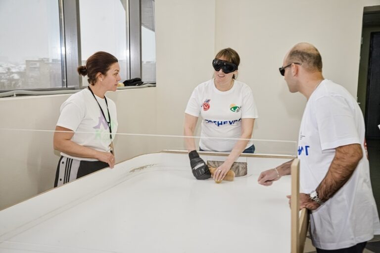    В Оренбуржье прошел турнир по настольному теннису для жителей с ограничением зрения Марина Шарт