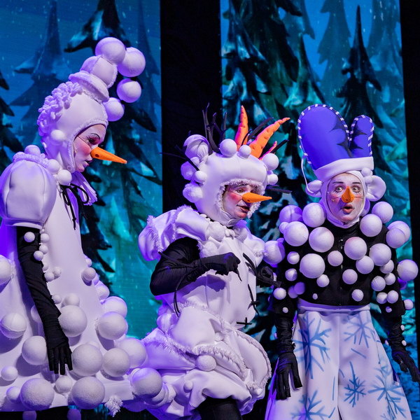     Новые приключения снеговиков из Дедморозовки покажут в КЗ «Москва»