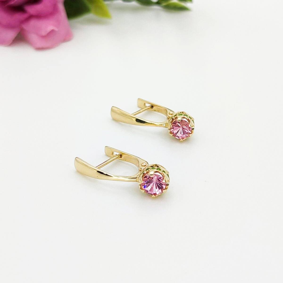 Серьги с природной шпинелью