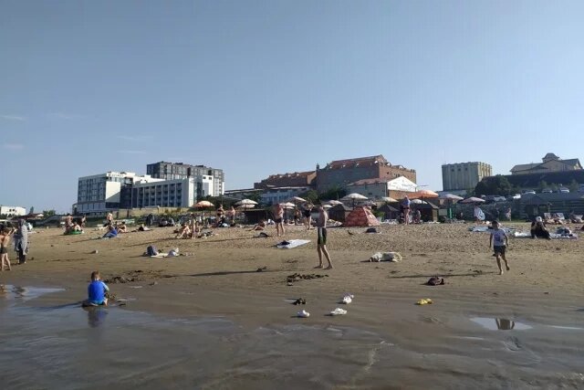    Какие ограничения ввели в дагестанском Каспийске после атаки беспилотника?