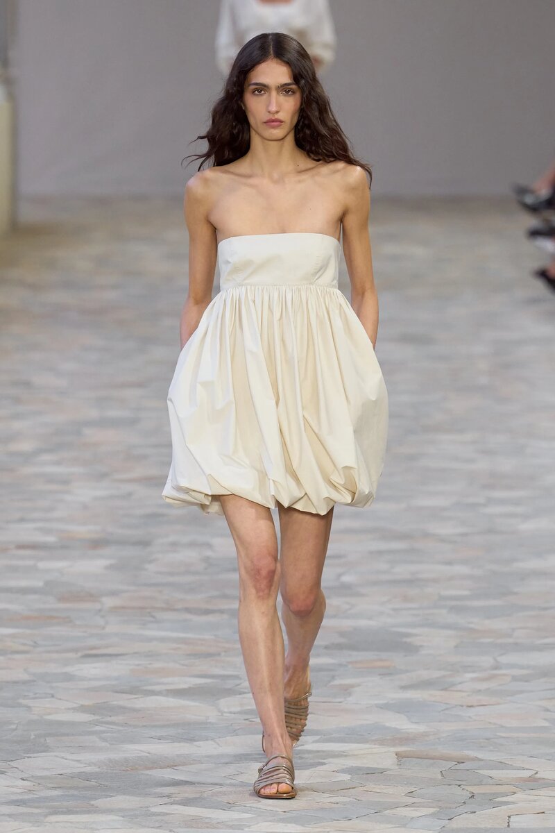 Alberta Ferretti Spring 2025
