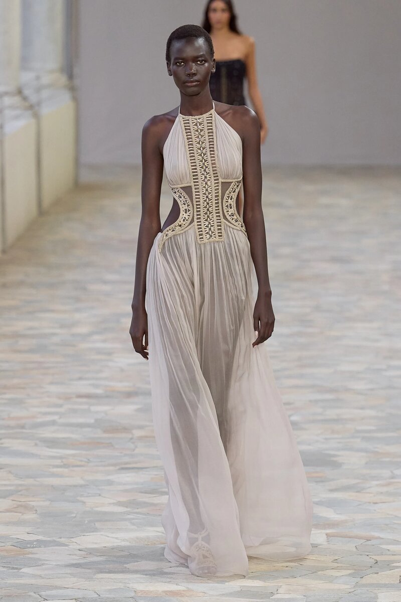 Alberta Ferretti Spring 2025