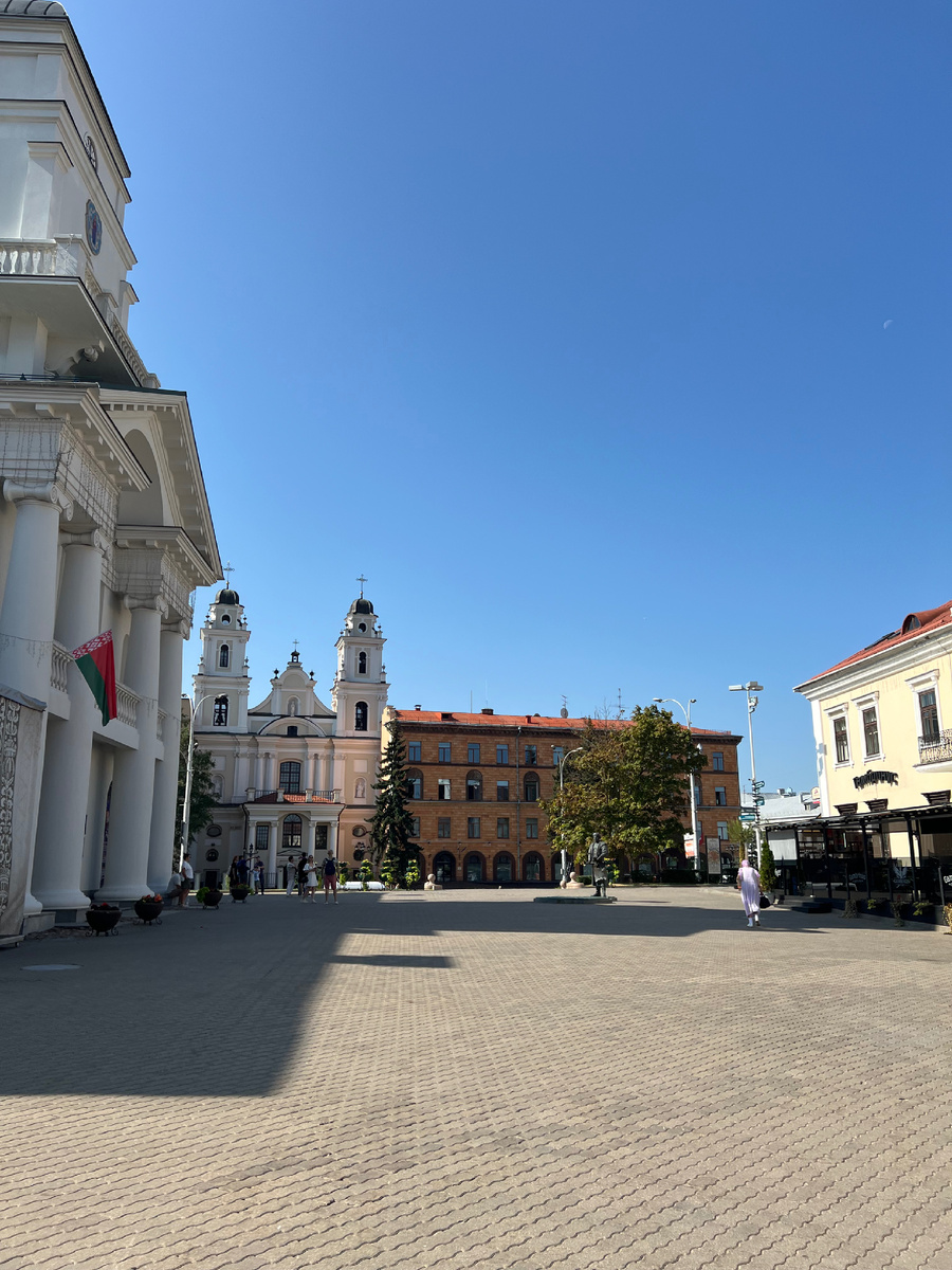 Вот выглядит главная площадь старого Минска