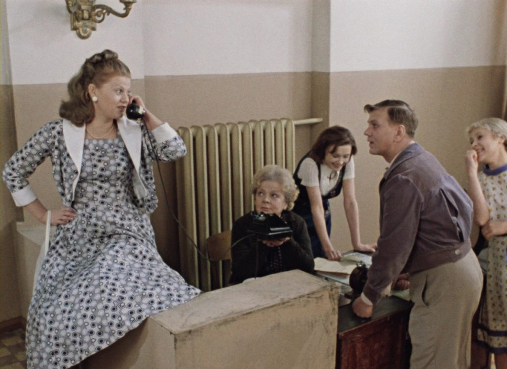 Кадр из фильма "Москва слезам не верит"