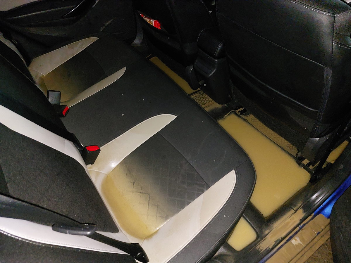 Вся электроника, рулевое управление и ходовая оказались не просто под водой, но и под воздействием мелкодисперсного ила.