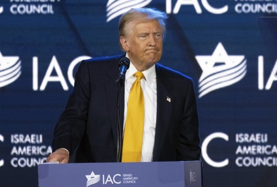    Дональд Трамп