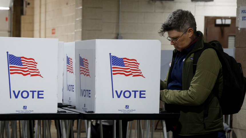    Фото: Reuters/Rebecca Cook; 5-tv.ru