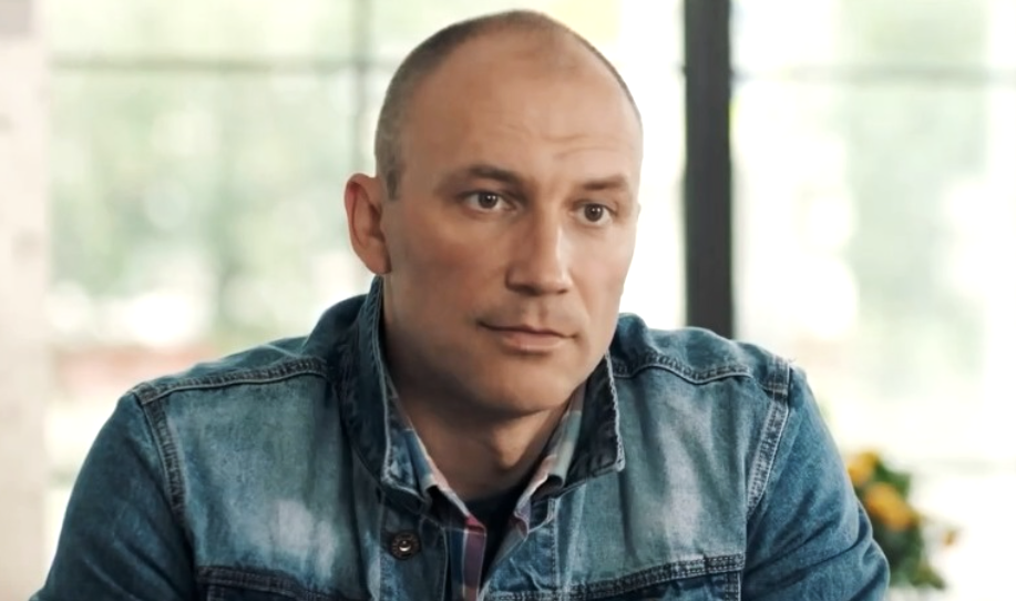 на фото Константин Соловьев