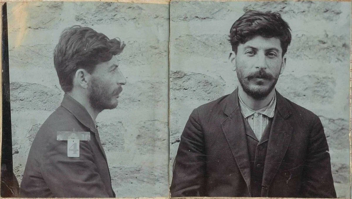 Полицейские фотографии Сталина.