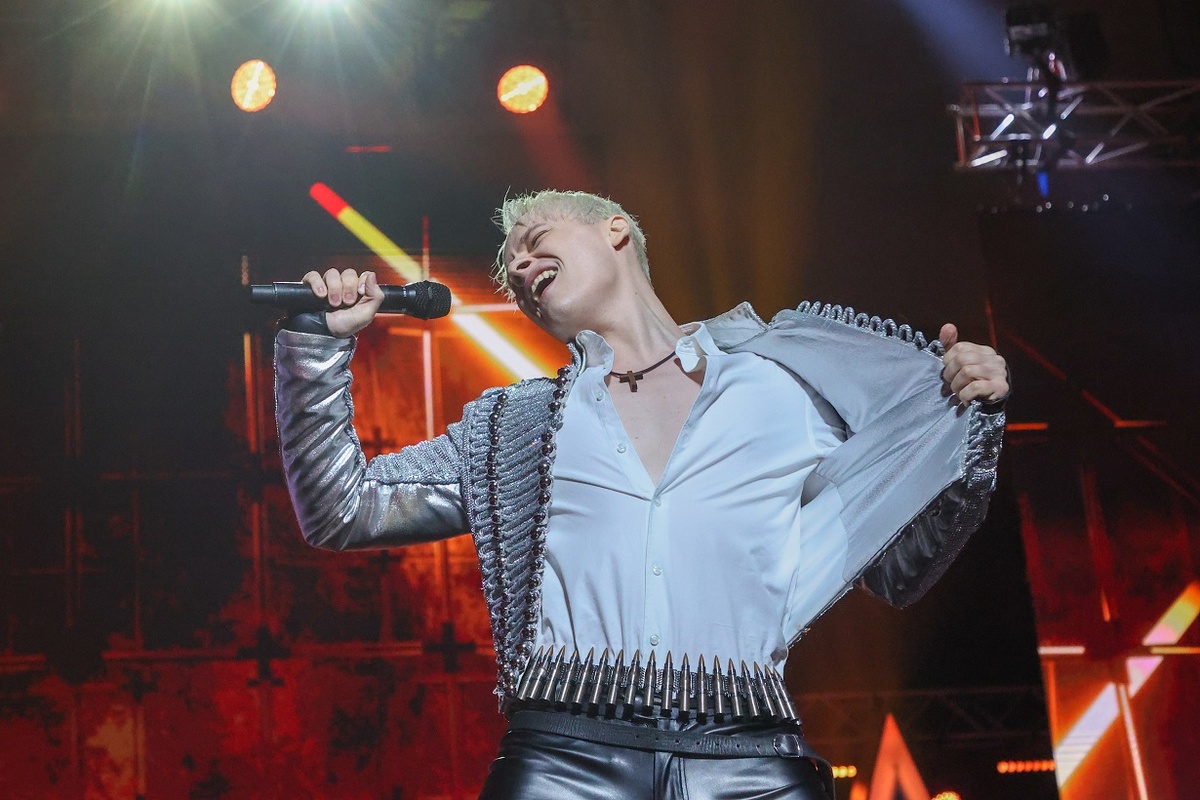 Ярослав Дронов сейчас находится в туре "Победа", в котором объедет около сотни городов. Фото: globallookpress.com