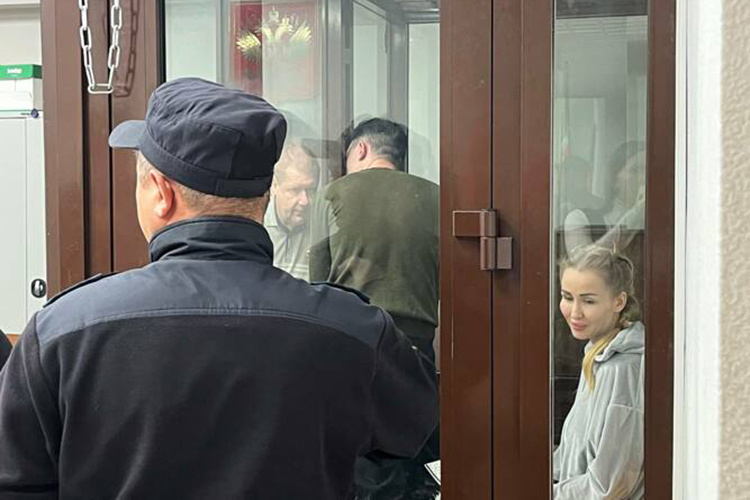    Покровская и Купов просили суд о разрешении на переписку.   
Фото: Альбина Фархутдинова