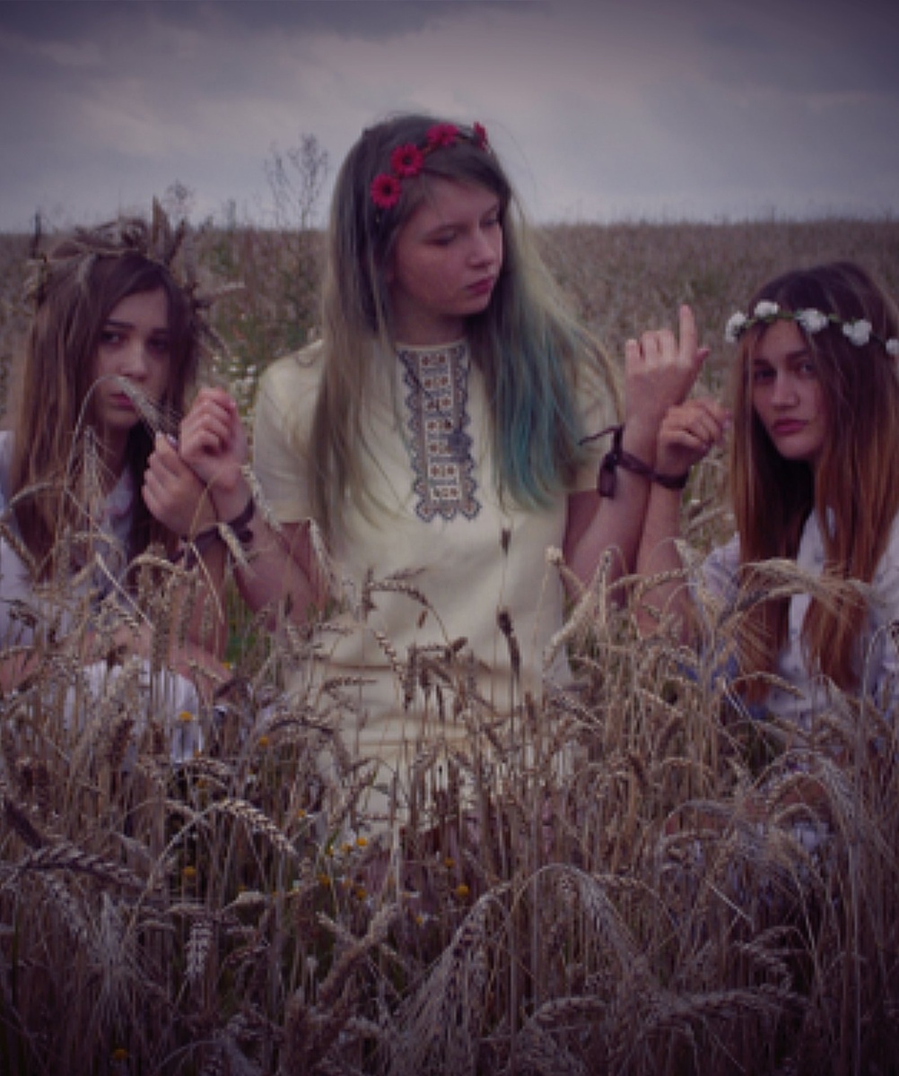 Кадр из клипа "Мавка"