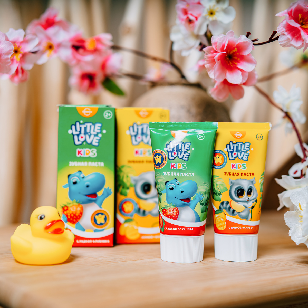 Зубная паста "Little Love" с ароматом сочного манго 