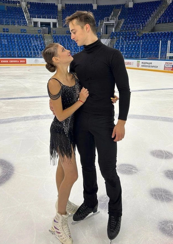    Алена Косторная и Георгий Куница пропустят два сезонаСоцсети Алены Косторной