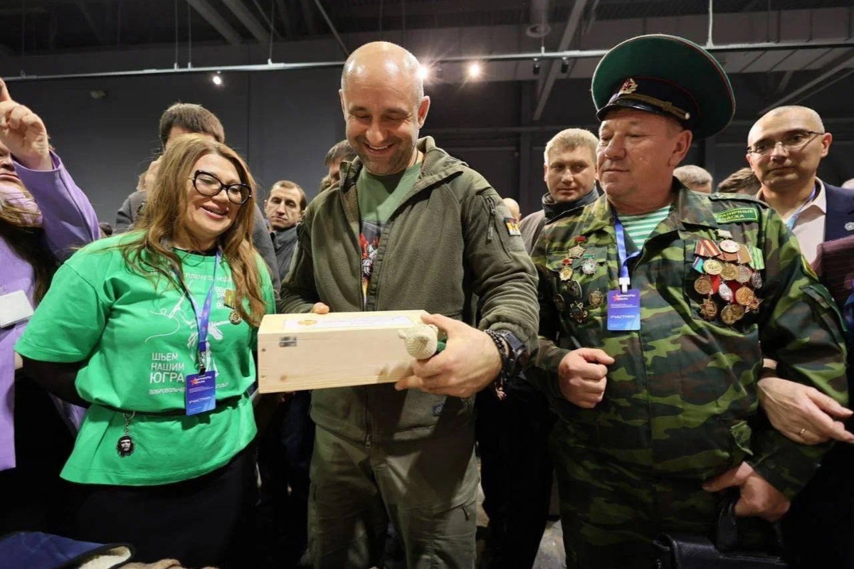    Как волонтеры помогают фронту