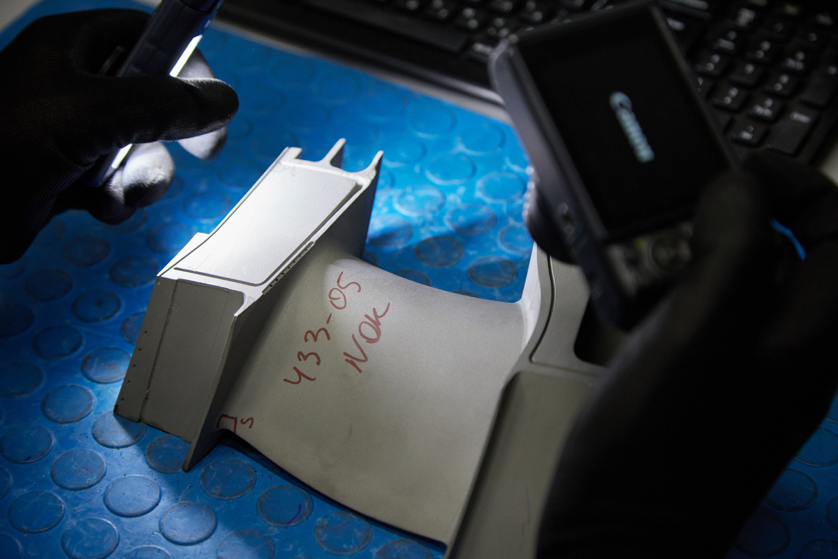 Рис. 2. Направляющая лопатка газовой турбины 
