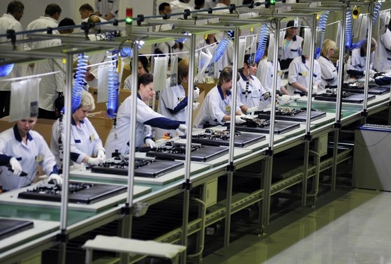    Сотрудницы предприятия компании TPV Technology