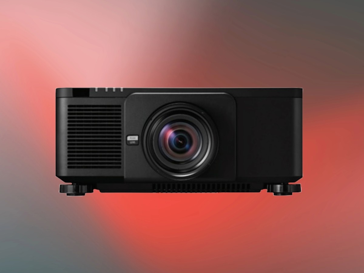    Sharp выпустила лазерный проектор с яркостью 16 500 люмен