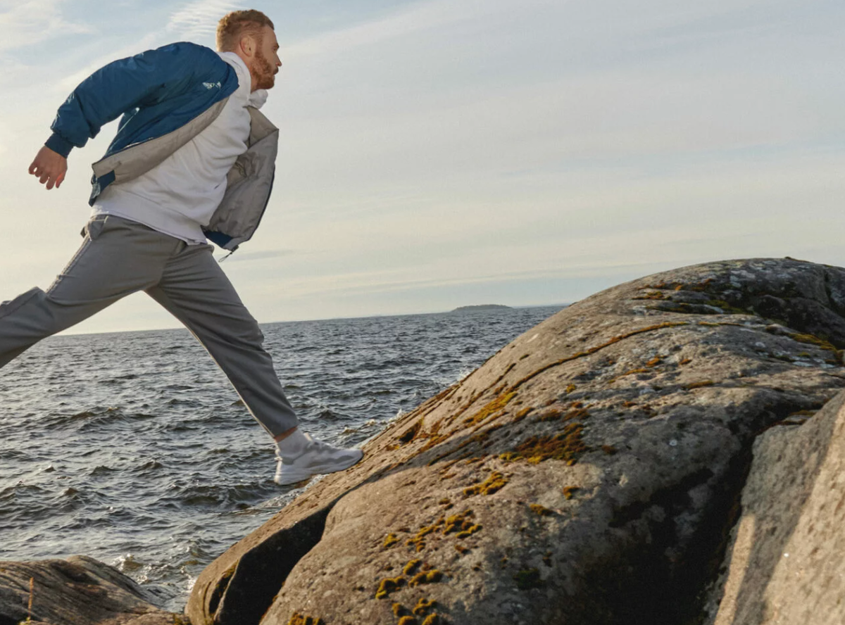 При создании одежды бренда предприниматели вдохновляются суровой эстетикой Севера