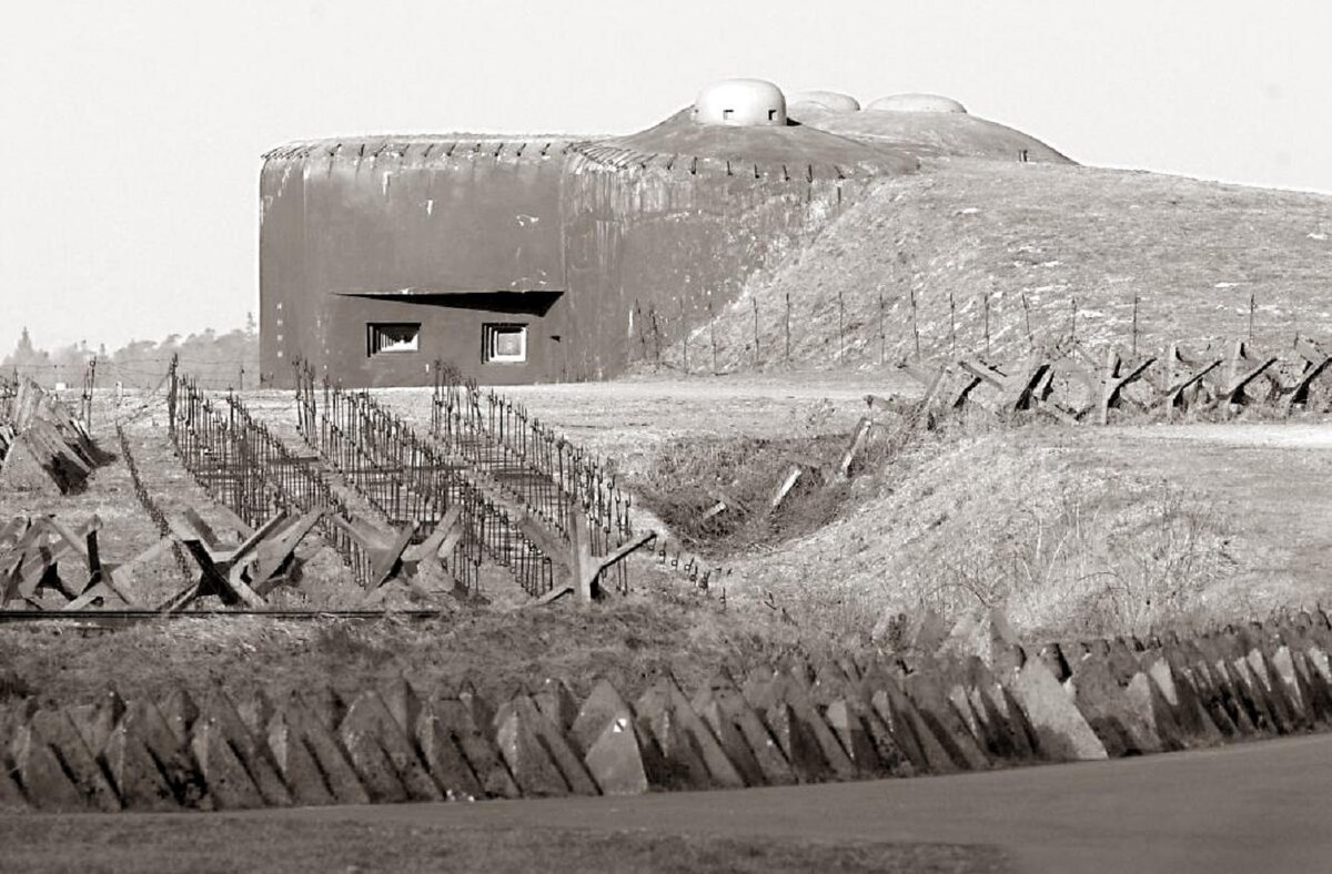 Бункер в Чешской линии укреплений в Судетах.