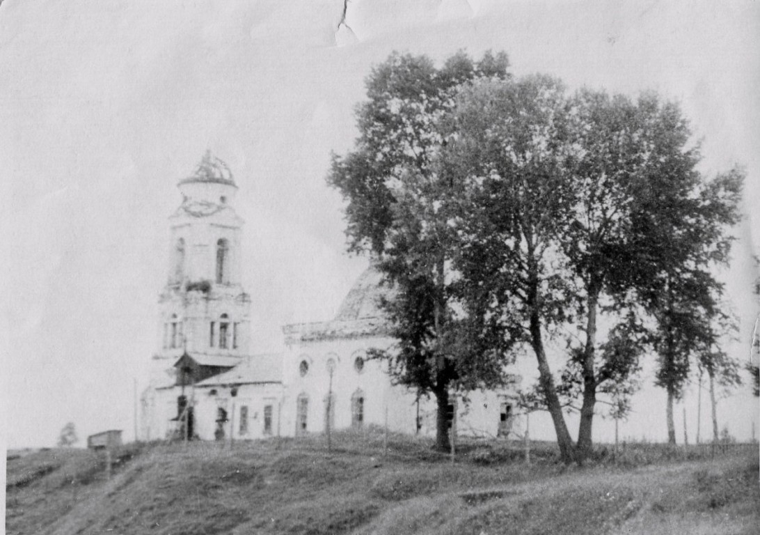 Церковь Рождества Христова в Запогостье в 1960-е годы. Источник: sobory.ru