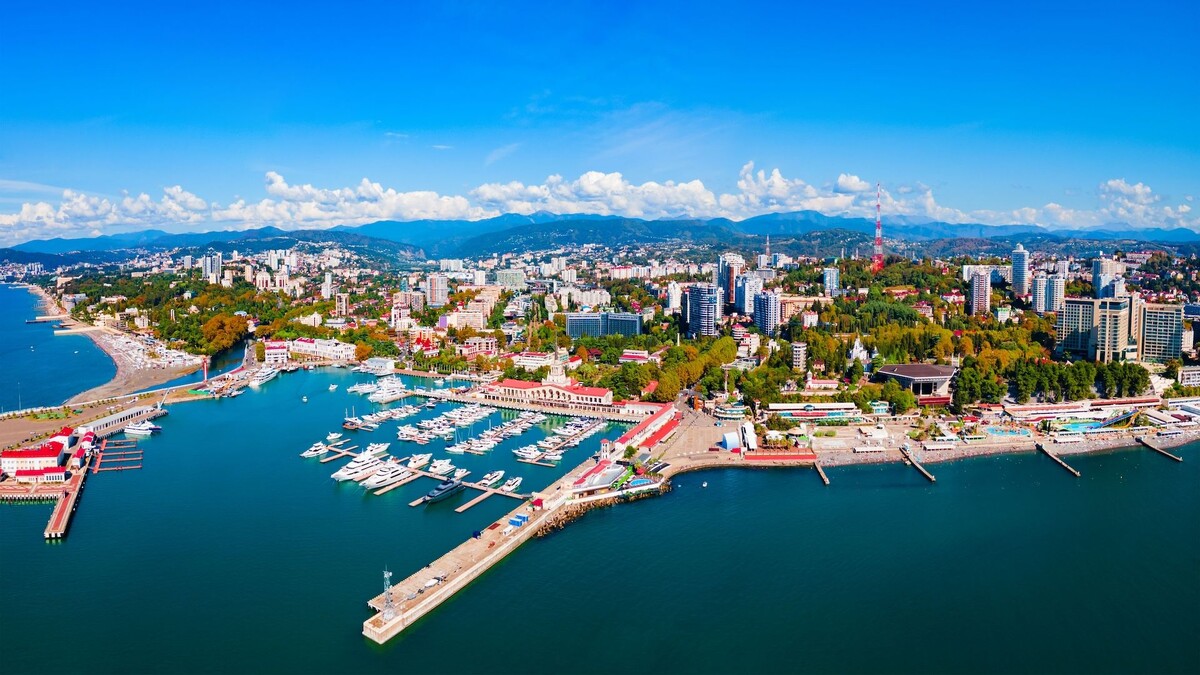 Сочи – это жемчужина Черноморского побережья России