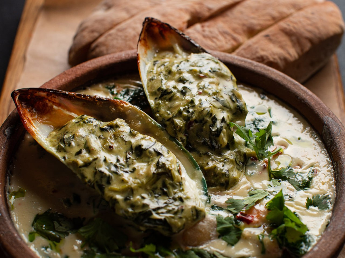 Фото: чкмерули с дальневосточными морепродуктами и джузаем