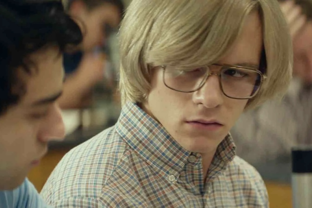 Драма, биография, триллер. США. В главных ролях: Росс Линч, Винсент Картайзер, Алекс Вулф, Адам Кролофф. 