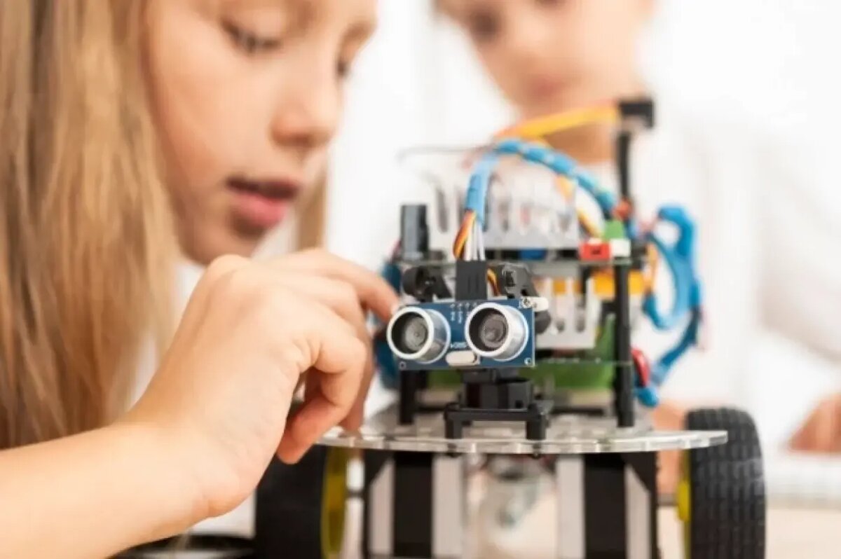    В Лангепасе прошла научно-инженерная выставка молодых изобретателей