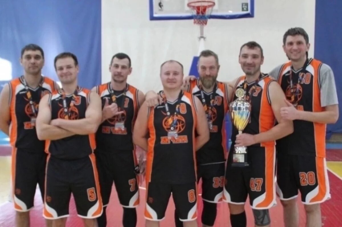    Забайкальцы взяли серебро на турнире по баскетболу в Иркутске