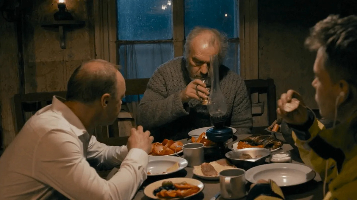 Кадр из фильма «На луне» – Киностудия "Вертикаль", 2020