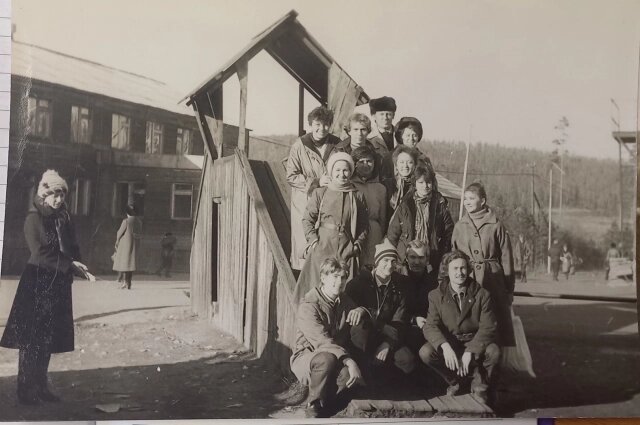    На БАМ приезжали молодые, веселые, готовые на трудовые подвиги. Нередко грандиозную стройку посещали агитбригады — не раз были там и рязанцы. Фото: АиФ-Рязань/ Из архива Ирины Астаховой