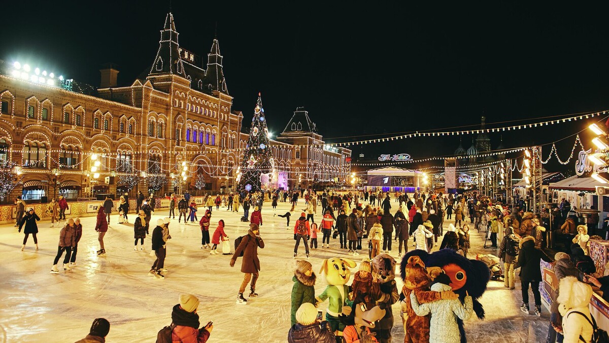 ГУМ – исторический торговый центр на Красной площади