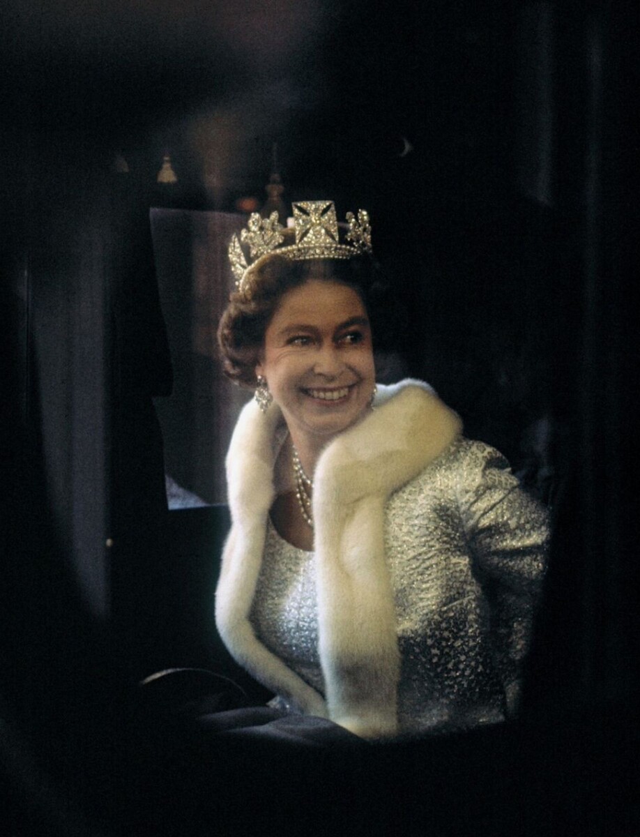 Диадема Георга IV изготовленная в 1820 году для короля Великобритании Георга.